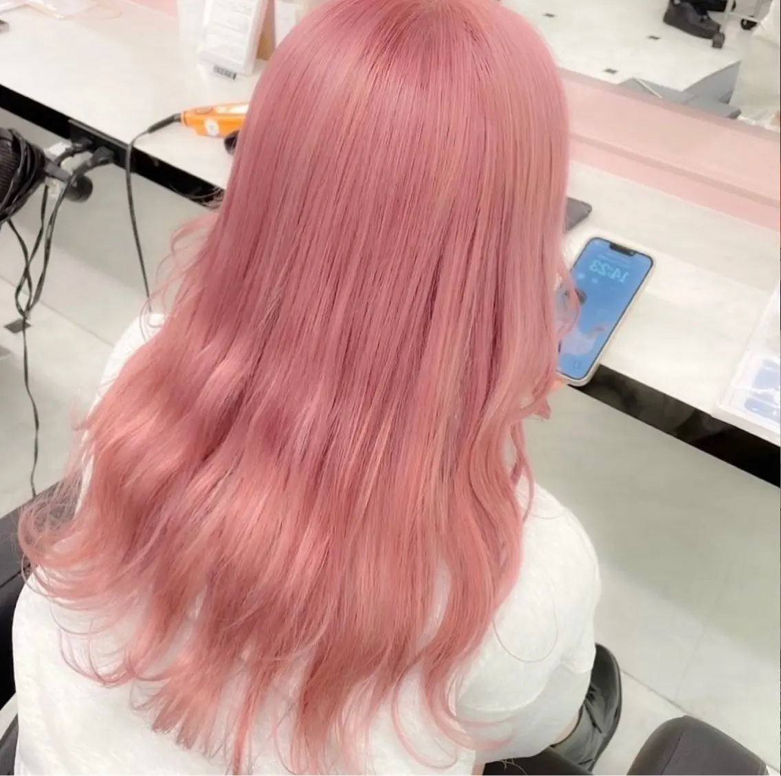 🖤今月限定🖤ケアブリーチのWカラー➕ヒアルロン酸トリートメント➕ヘッドスパ➕ヘアセット🍨🖤の写真