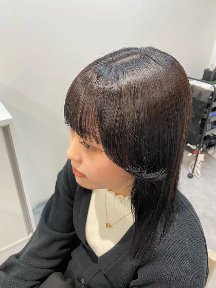 セミロング カラー 黒髪 透明感カラー 京谷 日向のヘアスタイル
