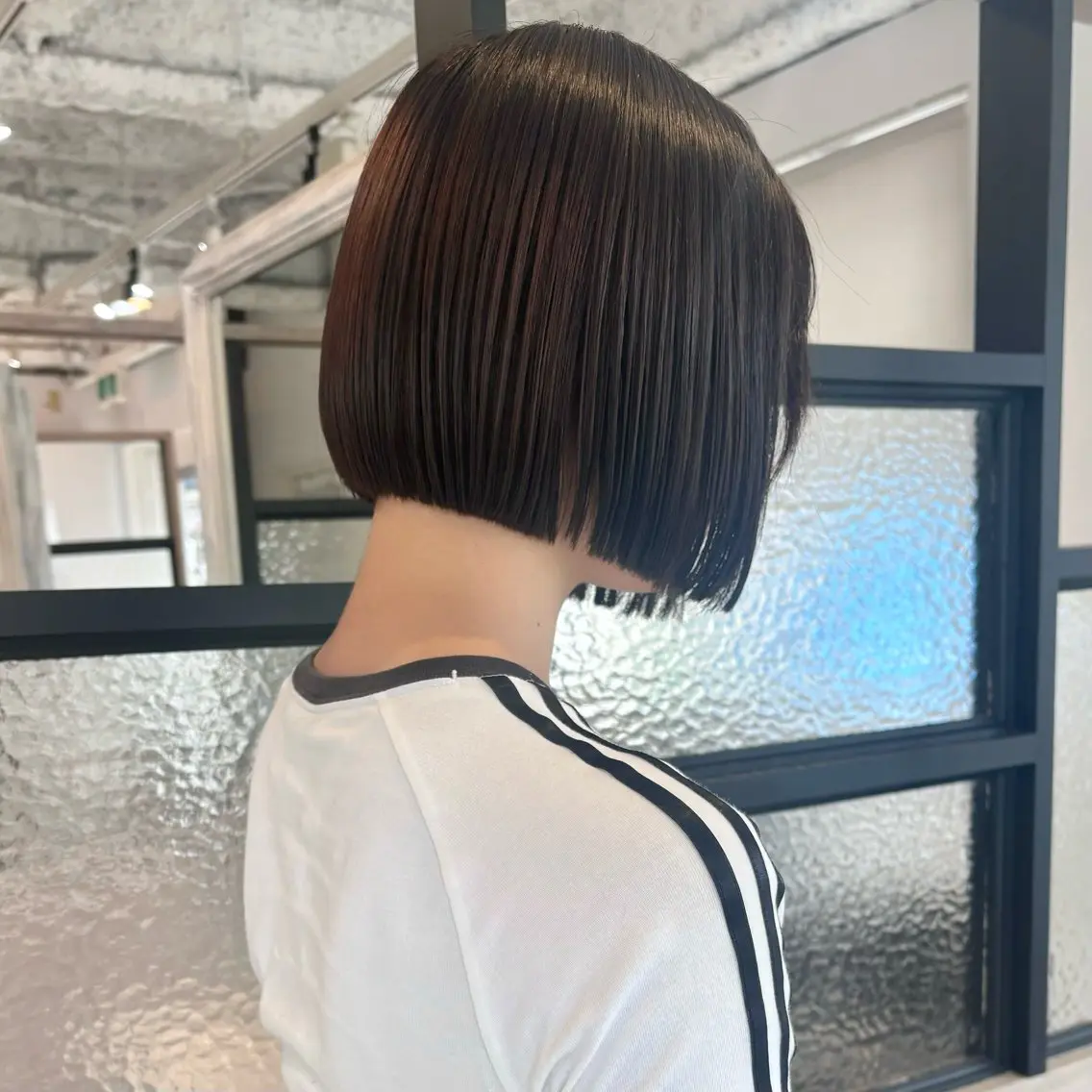 ショート mio ︴ アレンジ ︴ 透明感カラーのヘアスタイル