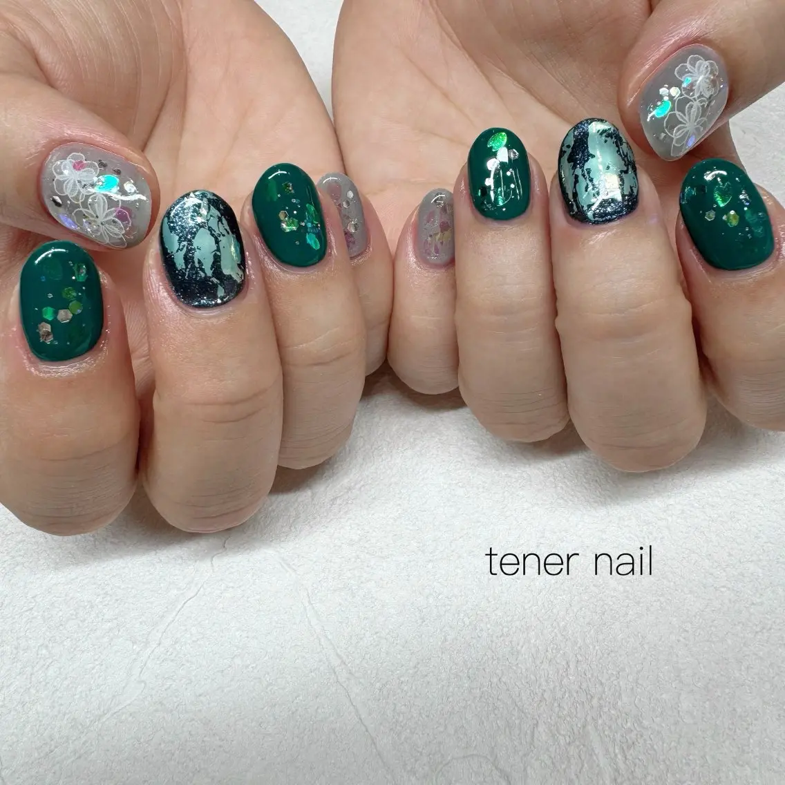 ネイル フラワーネイル グリーン ハンドネイル テネルネイル tener nailのネイルデザイン
