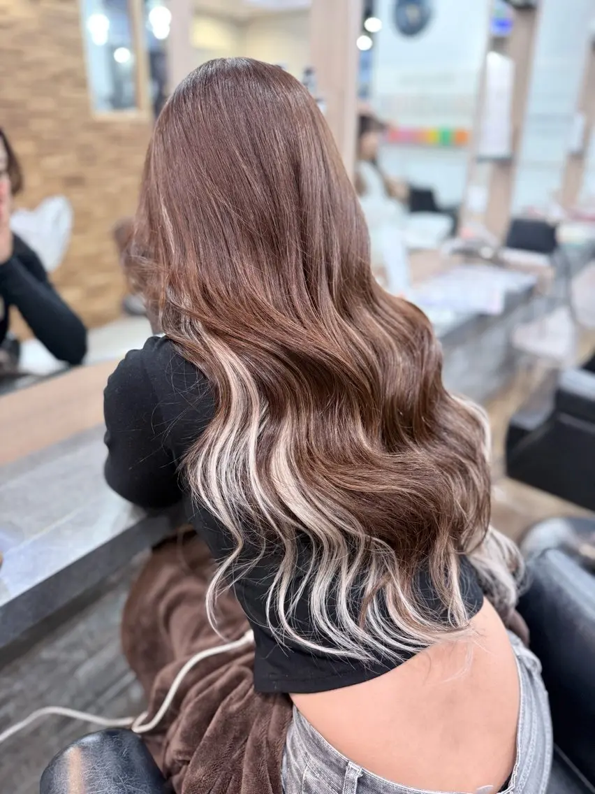 ロング カラー ヘアカラー エクステ RIEブリーチ& エクステ特化型のヘアスタイル