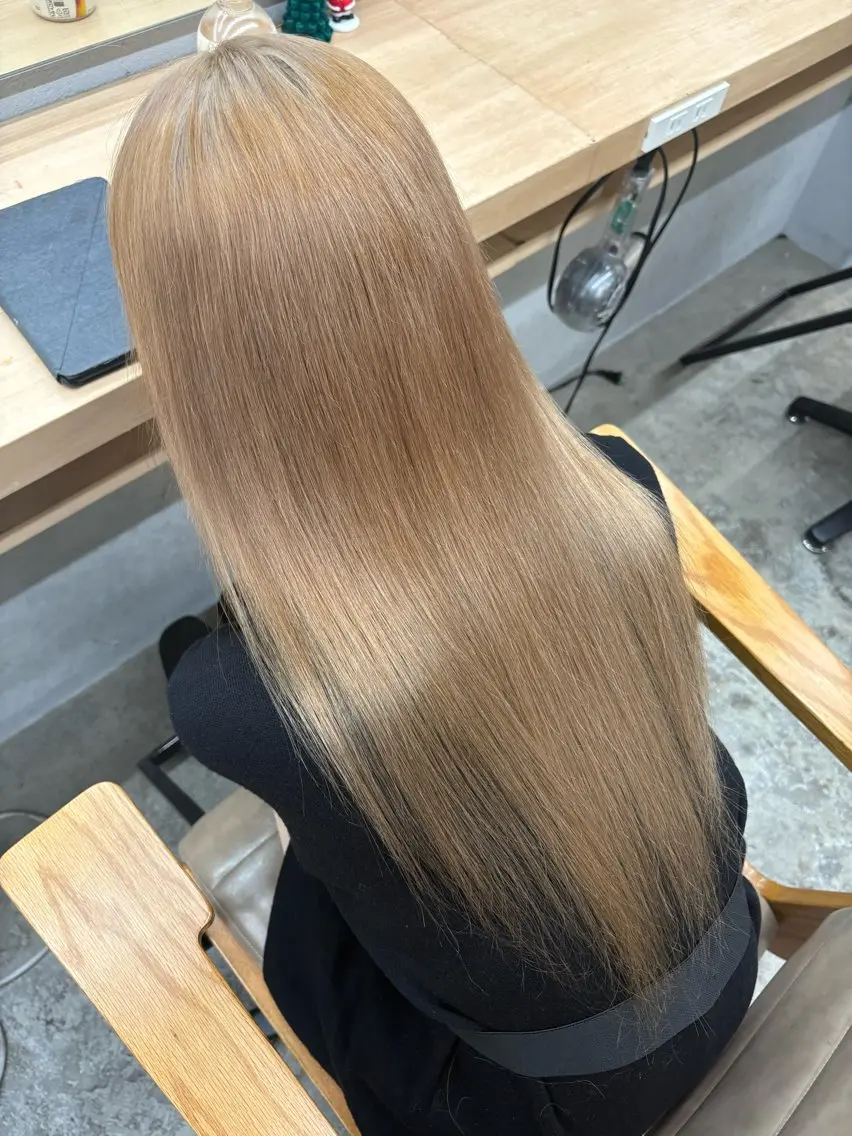 カラー ヘアカラー Libero 柏 あつきのヘアスタイル