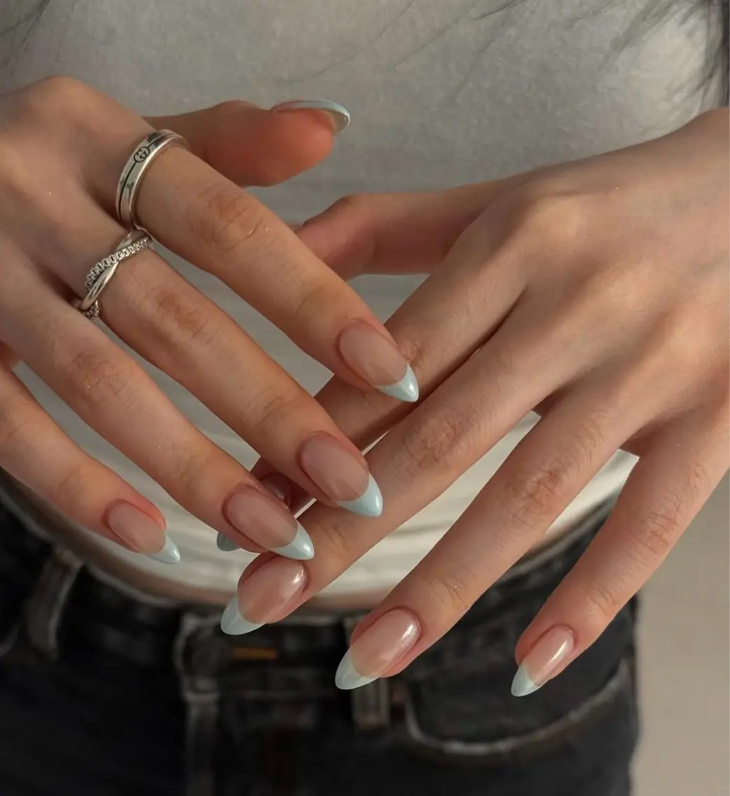 ネイル オーロラネイル フラワーネイル フットネイル フレンチネイル ジェルネイル ハンドネイル BabyYouMi nailのネイルデザイン