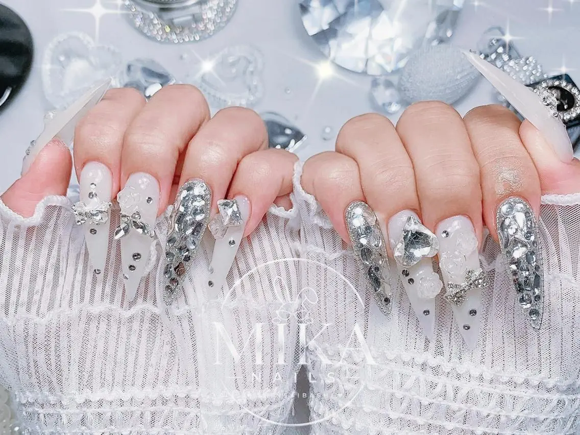 ネイル アートネイル チークネイル ドット フットネイル フレンチネイル ハンドネイル Mika Nails 心斎橋のネイルデザイン