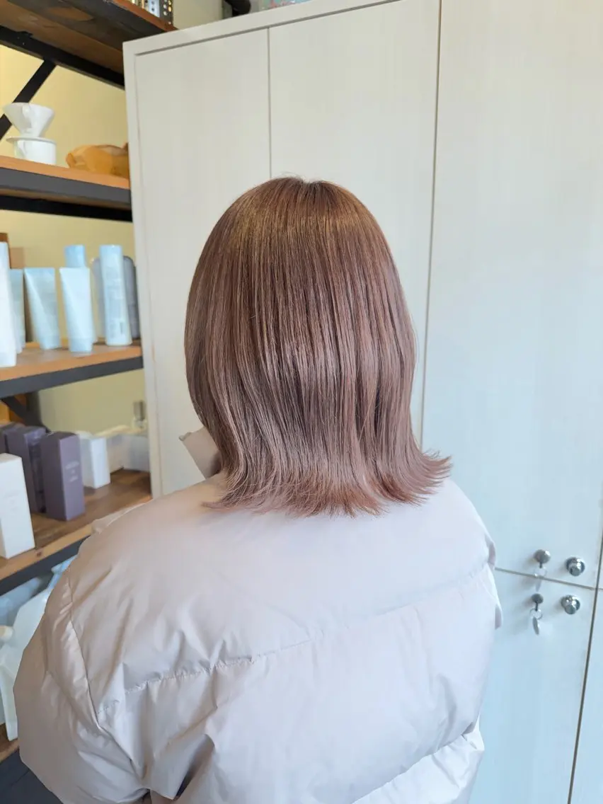 ミディアム カラー ブリーチ グレージュ ミルクティーグレージュ カット ヘアカラー きむら なみか🪐のヘアスタイル