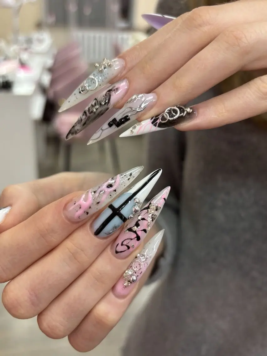 ネイル ハンドネイル ハンドケア Nova Nail Nambaのネイルデザイン