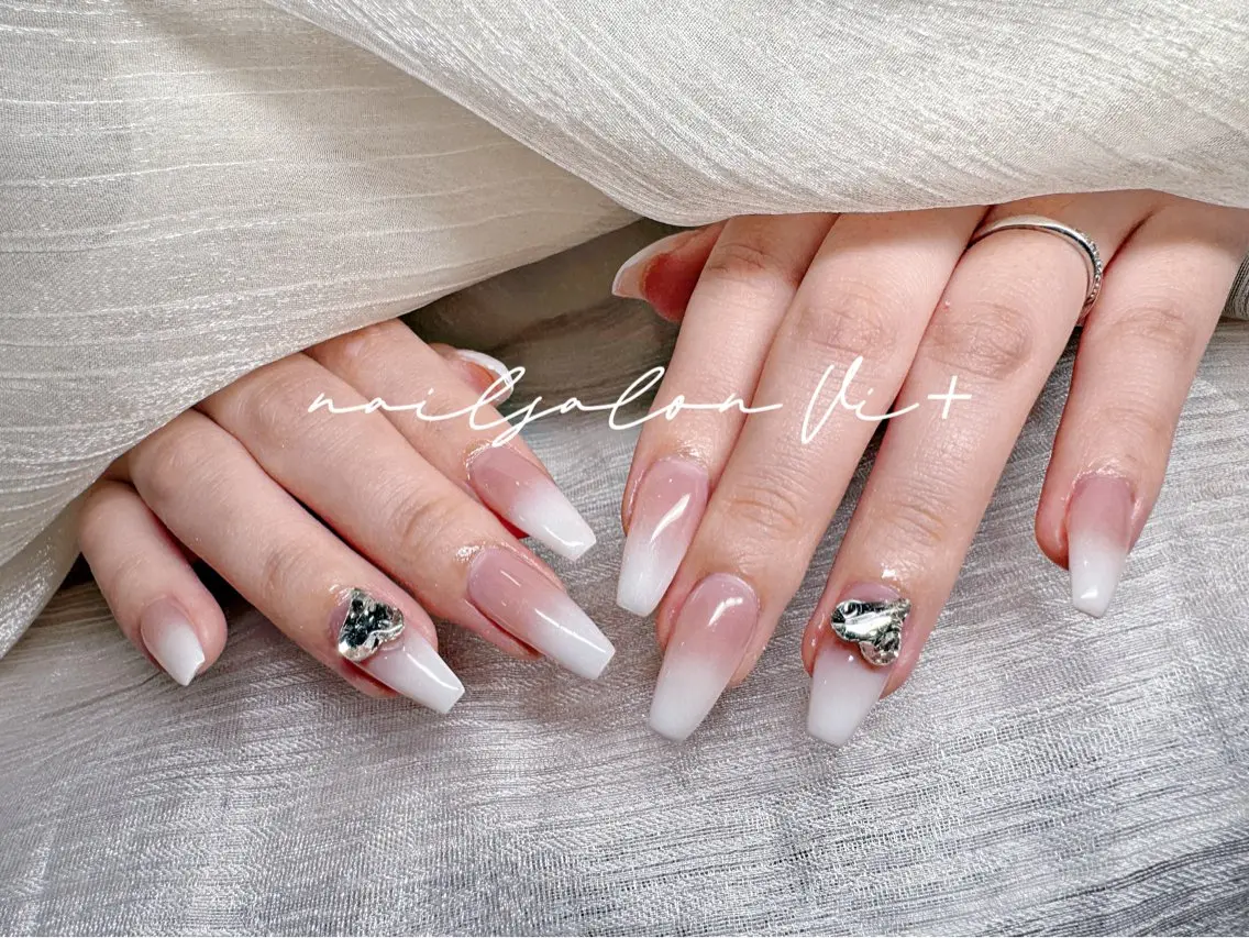 ネイル ハンドネイル ✨Nailsalon Vi+✨のネイルデザイン
