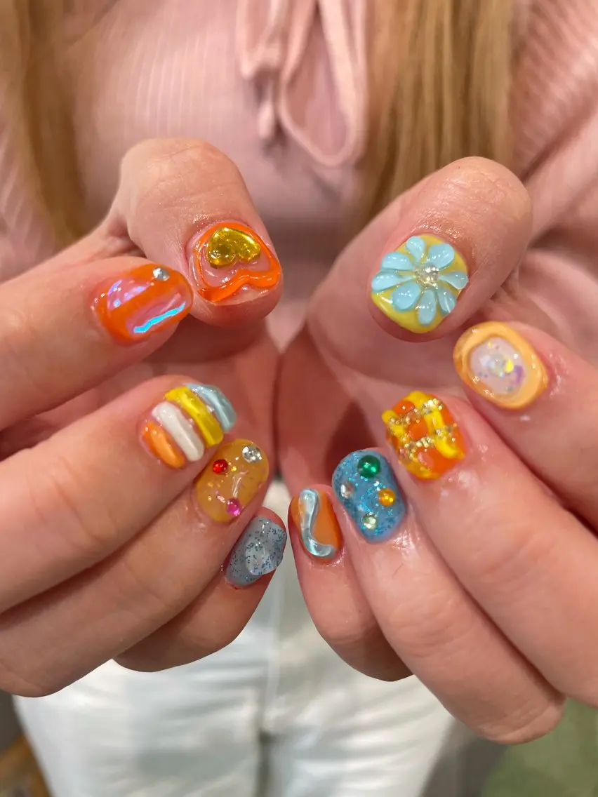 ネイル ぷっくりネイル ハンドネイル ナチュラル透明感🌱 小山美樹子のヘアスタイル
