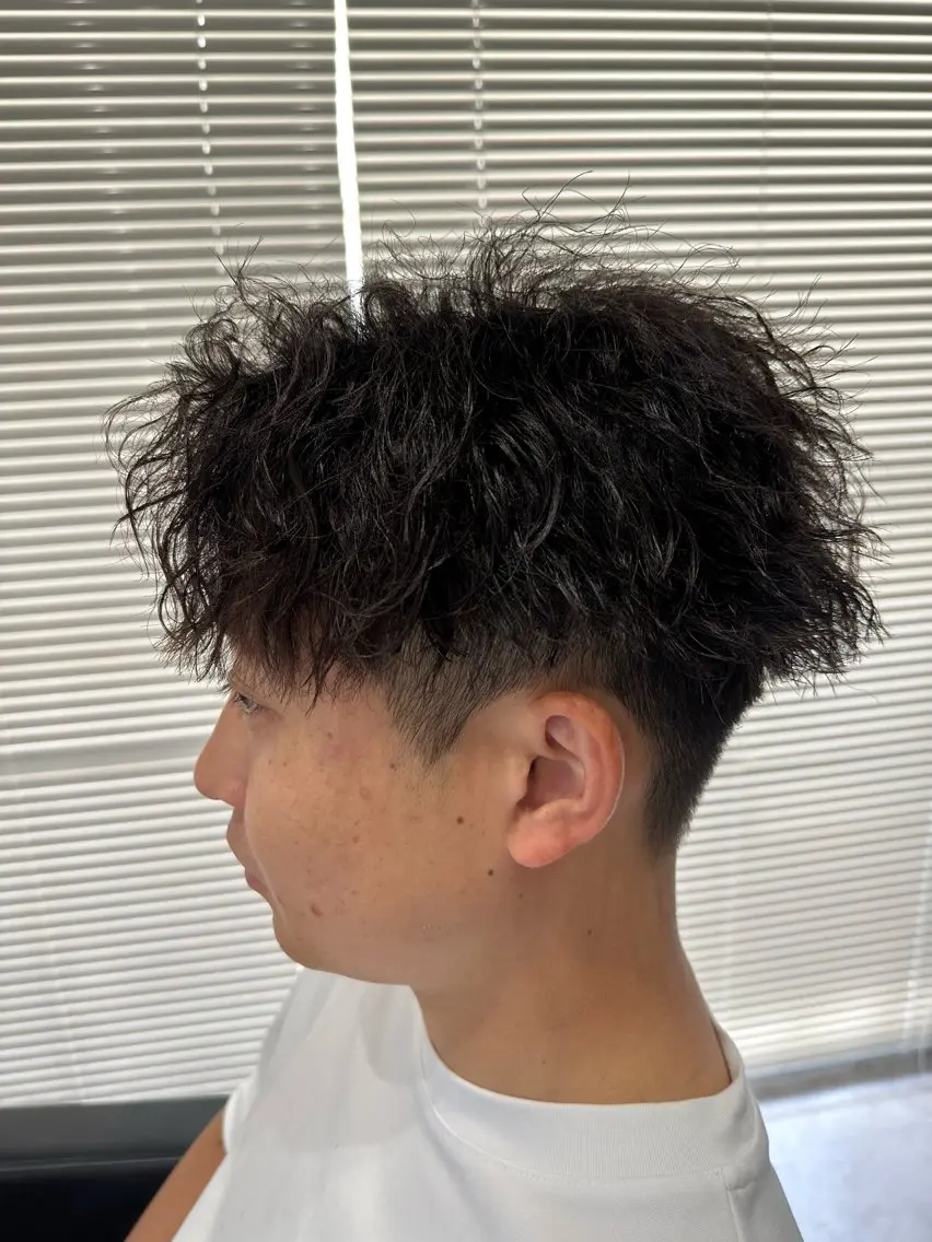 ショート パーマ メンズ メンズパーマ カット ユウ🪄 パーマ指名No1のヘアスタイル