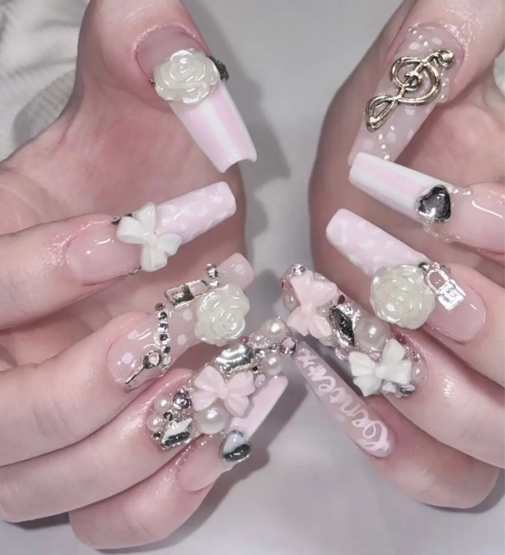 ネイル ジェルネイル パラジェル スカルプネイル ネイルチップ NiJi Nailsのネイルデザイン