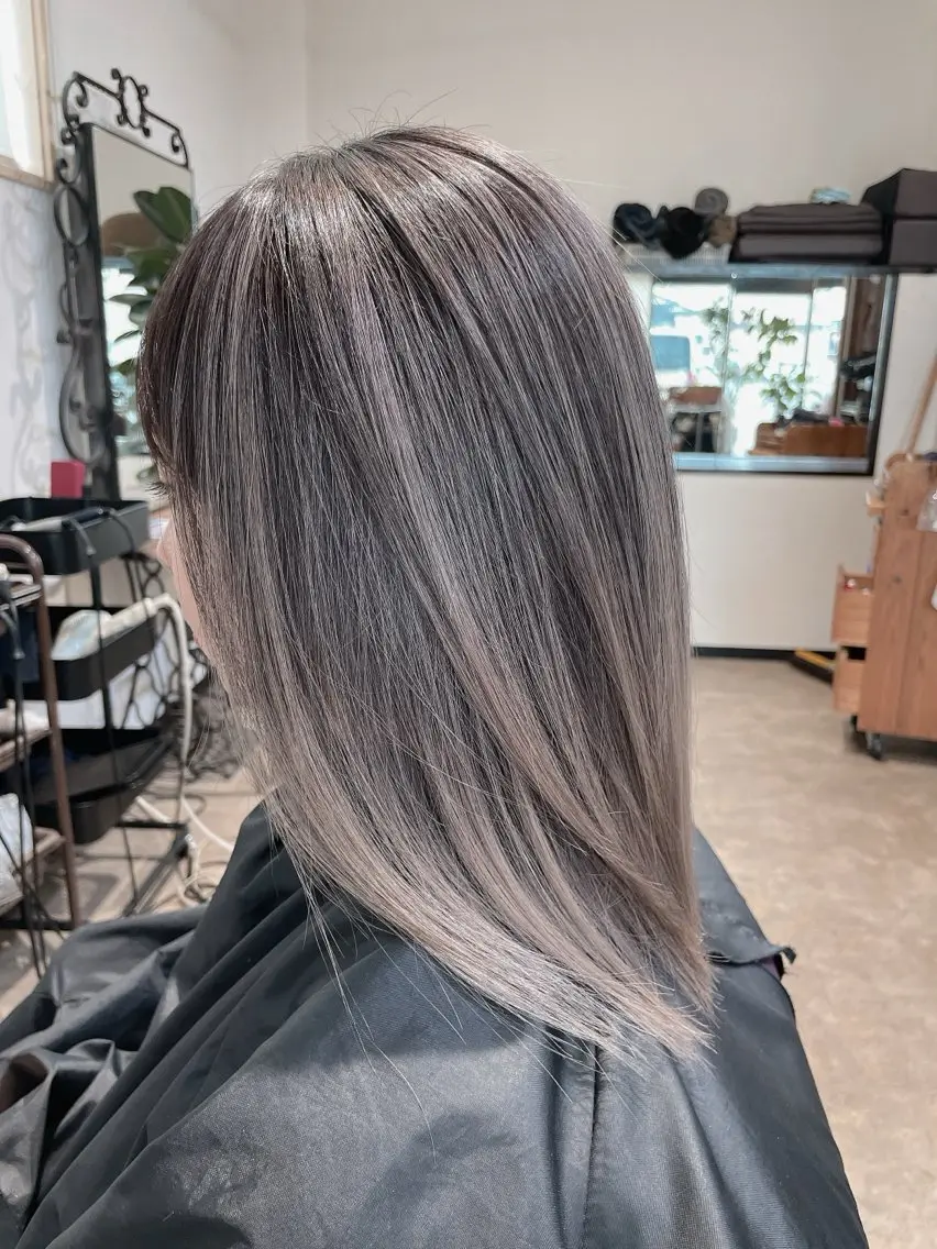 セミロング ヘアカラー 下林 雅明のヘアスタイル