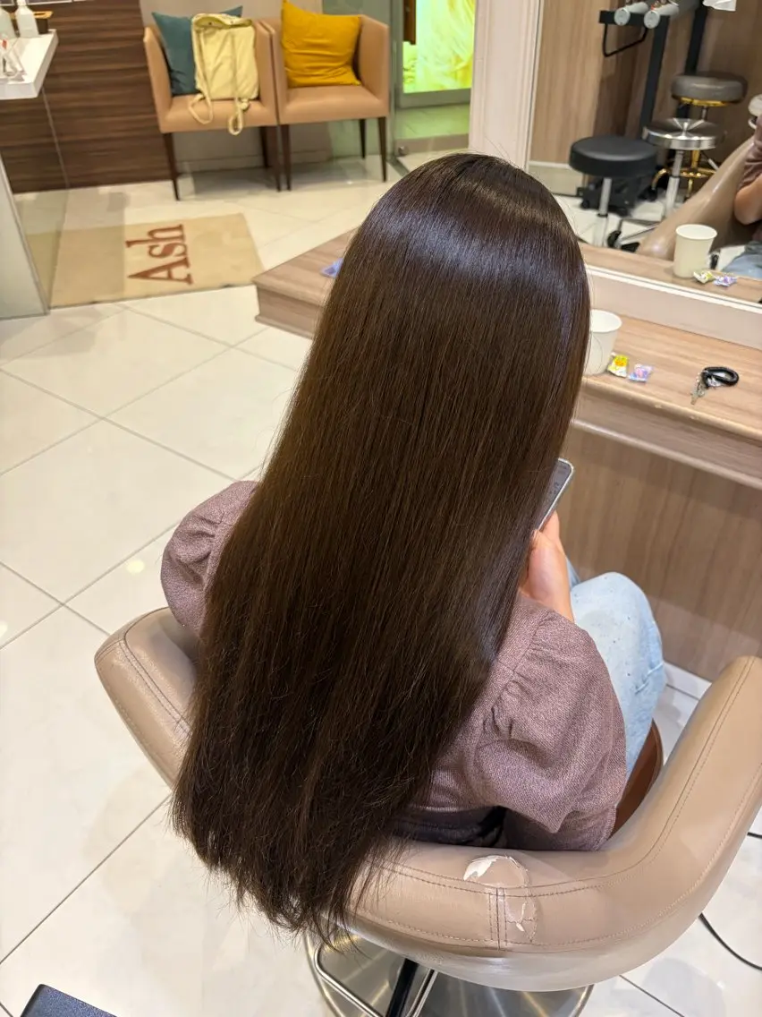ロング ヘアカラー 中飯 雪乃のヘアスタイル