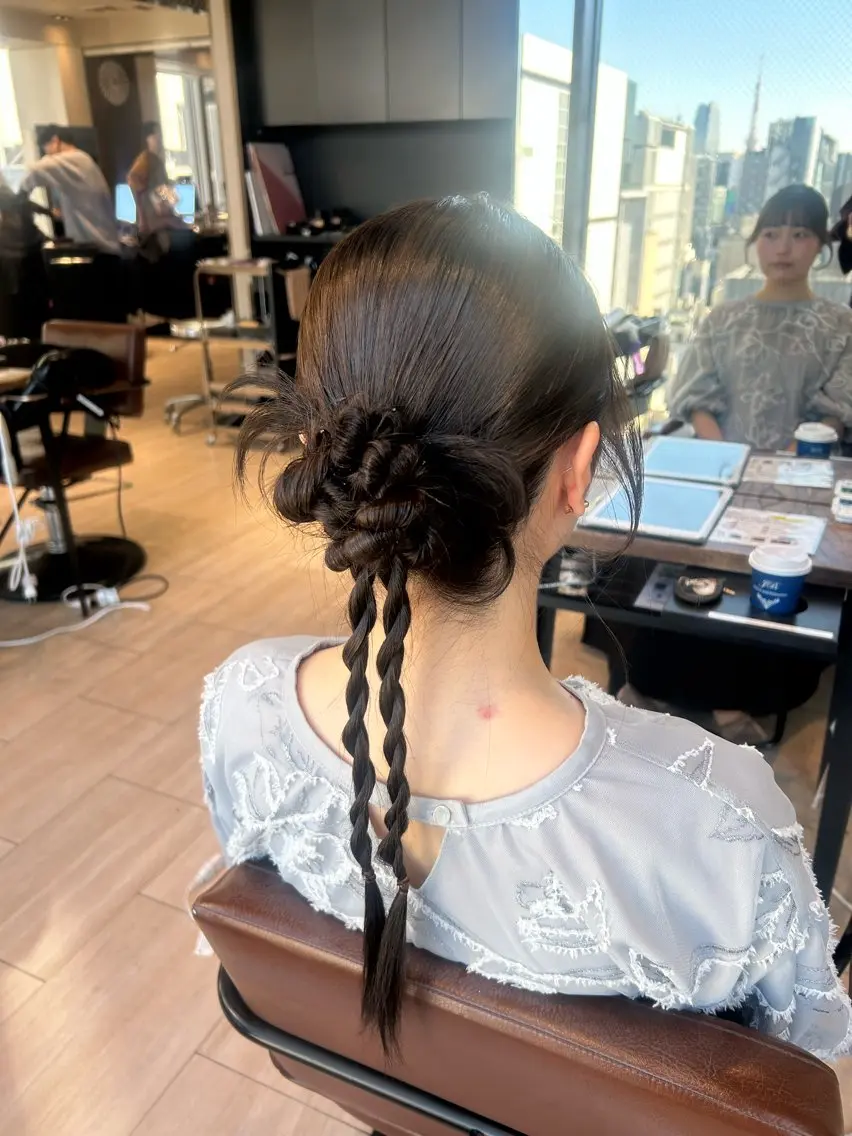 ヘアアレンジ ヘアセット 🎀大竹美侑／顔まわ りカット／レイヤーのヘアスタイル