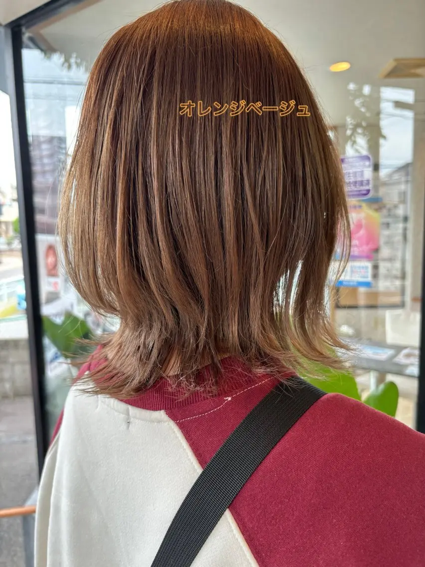 ミディアム カラー ベージュカラー オレンジ オレンジベージュ カット ヘアカラー トリートメント 亀山 来未のヘアスタイル
