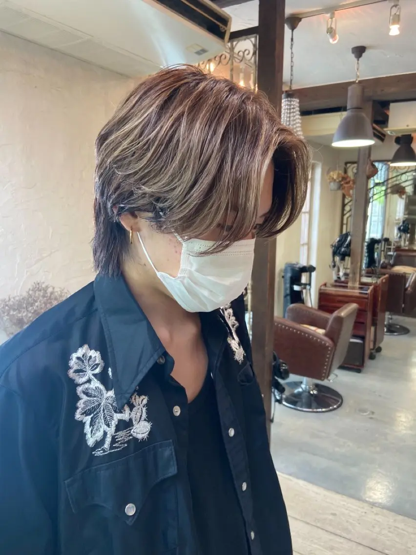 ロング カラー メンズ メンズハイライト ハイライトカラー ハイライト 抜きっぱなしブロンド /ハイトーン/カナタのヘアスタイル