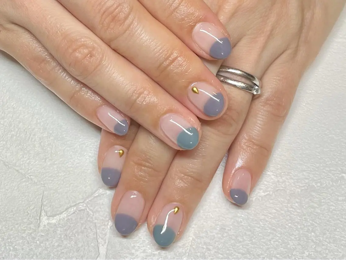 ネイル フレンチネイル ささき れいなのネイルデザイン