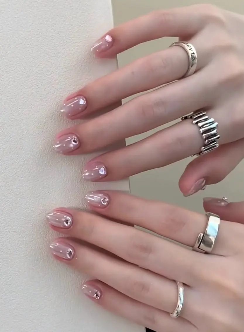 ネイル ハンドネイル H3 Nail Miniのネイルデザイン