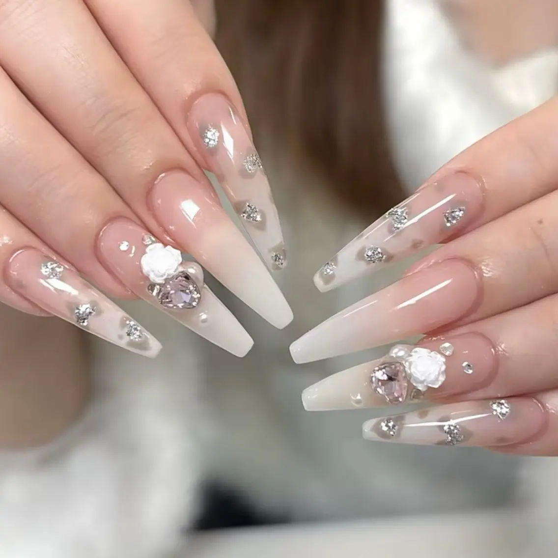 ネイル ハンドネイル Luna Gladeのネイルデザイン