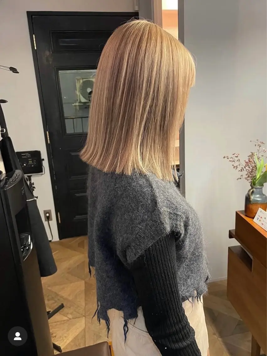 ミディアム カラー ヘアカラー トリートメント ボブ/ミディアム RIONAのヘアスタイル