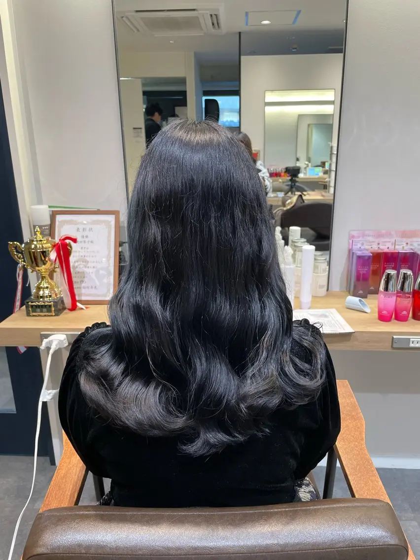 ロング オオダテ　シノミ キュアリストのヘアスタイル