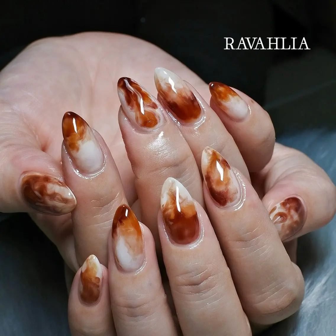ネイル ハンドネイル nail room RAVAHLIAのネイルデザイン