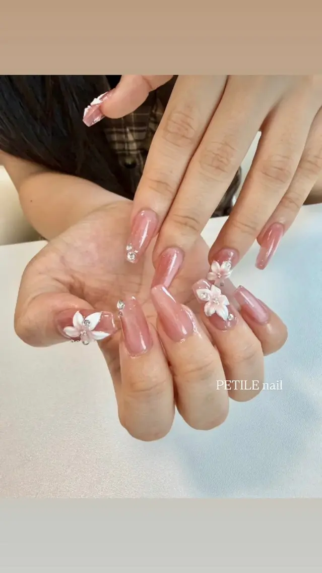 ネイル ミディアムネイル PETILE nailのネイルデザイン