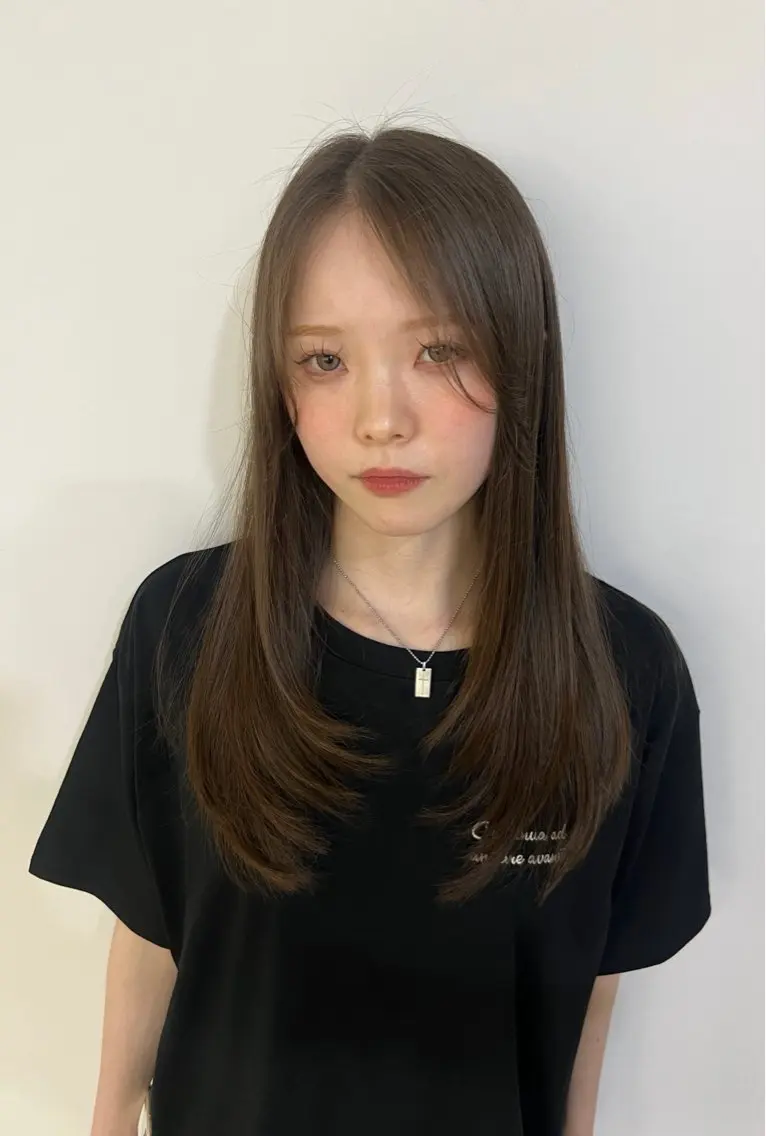 ロング レイヤーカット 宮城 萌のヘアスタイル