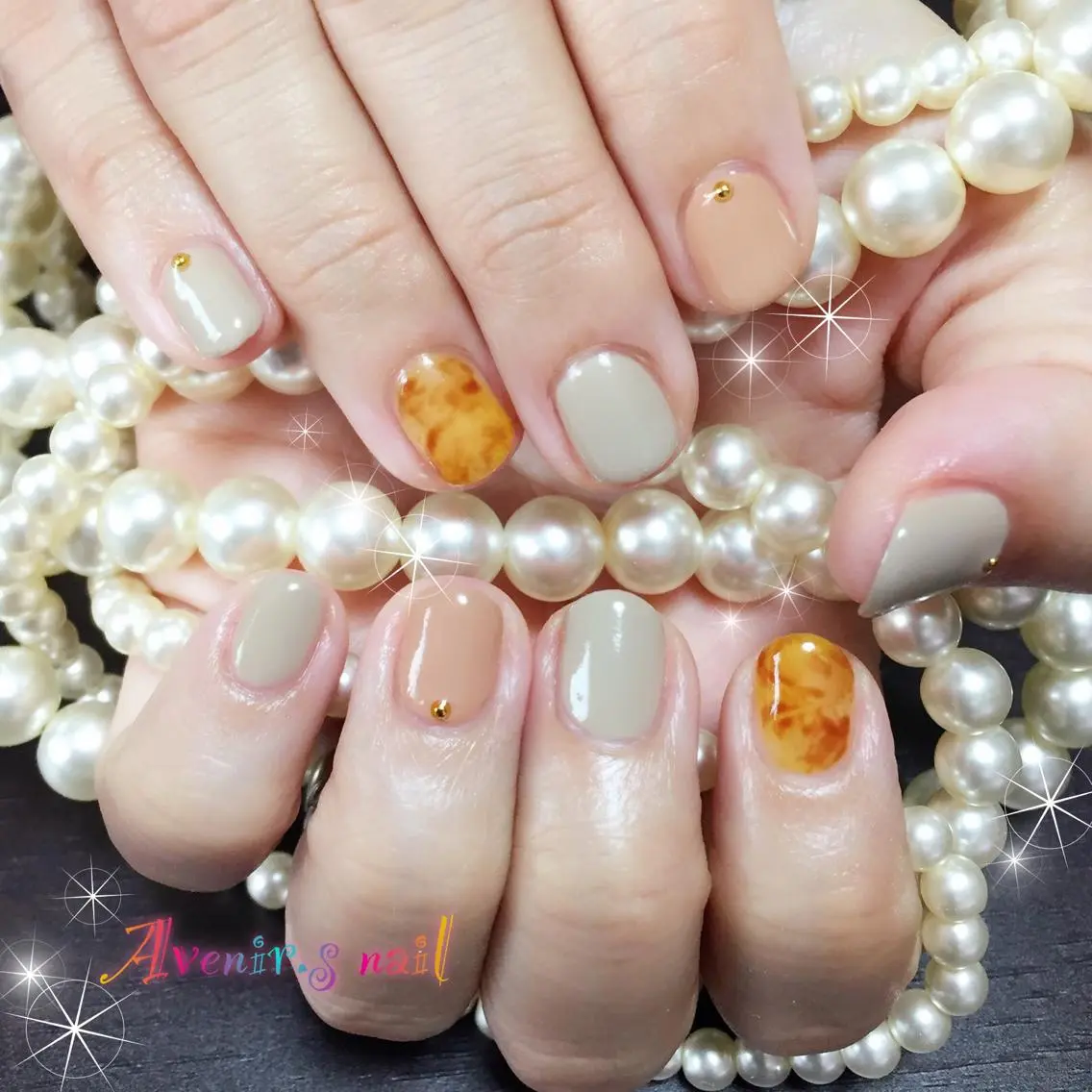 ネイル べっ甲ネイル シンプルネイル Home Salon Avenir.のネイルデザイン