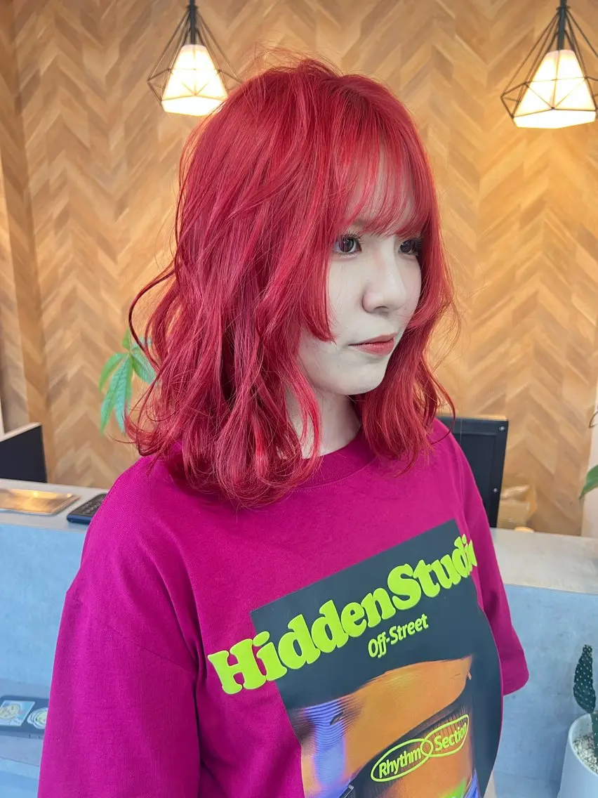 ミディアム ヘアカラー トリートメント ハイトーンカラー✨ 永井大貴のヘアスタイル