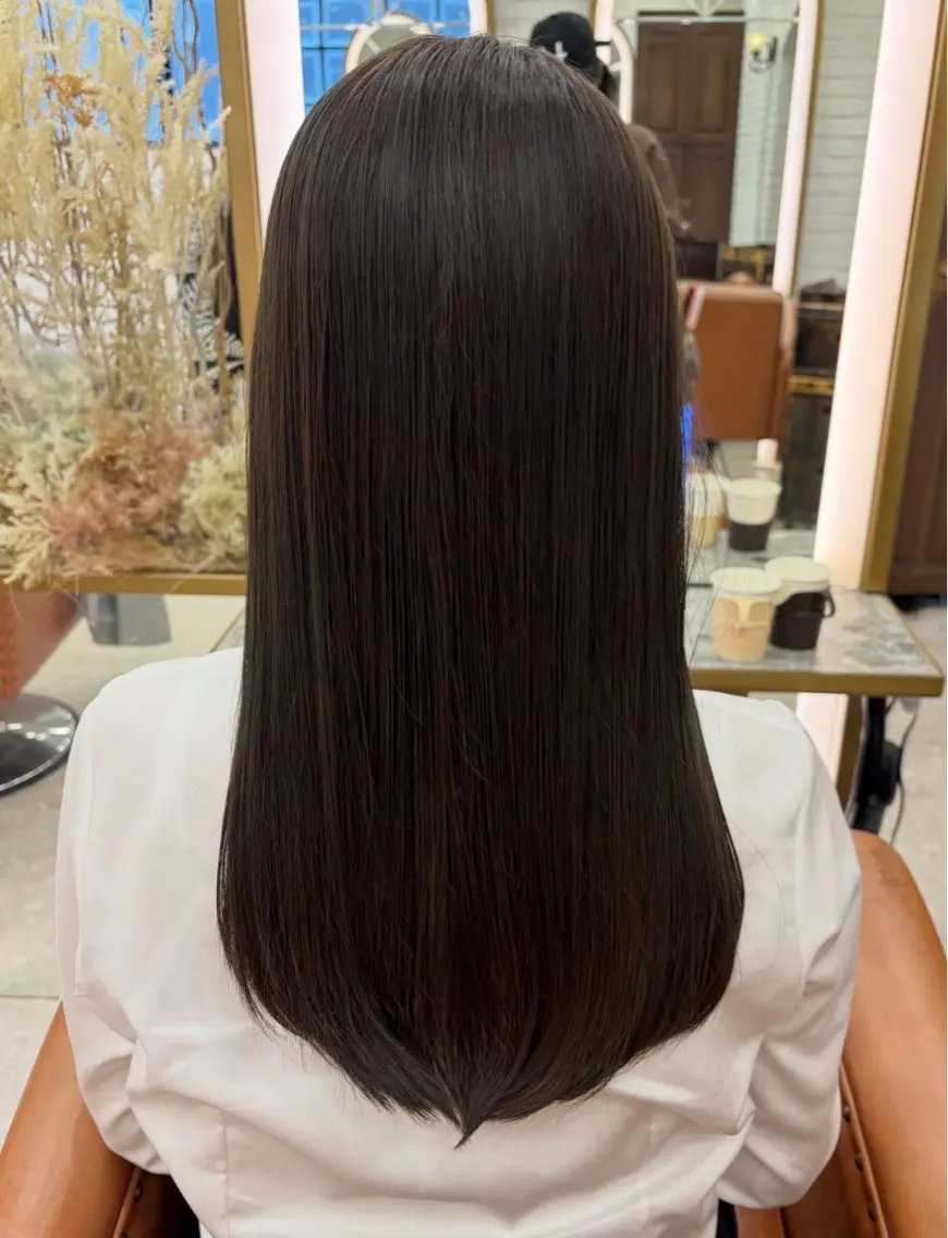ロング カラー ブラウンカラー 透明感カラー オリーブブラウン ヘアカラー 湯浅 菜月のヘアスタイル