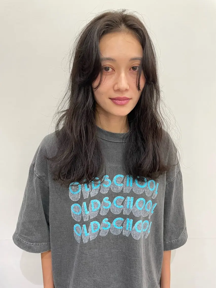 ミディアム カラー パーマ ヘアアレンジ メンズ ブルーカラー ブルーグレー ブルーグレージュ グレージュ カット ヘアカラー トリートメント tatsumi/ボブ ウルフ/レイヤーのヘアスタイル