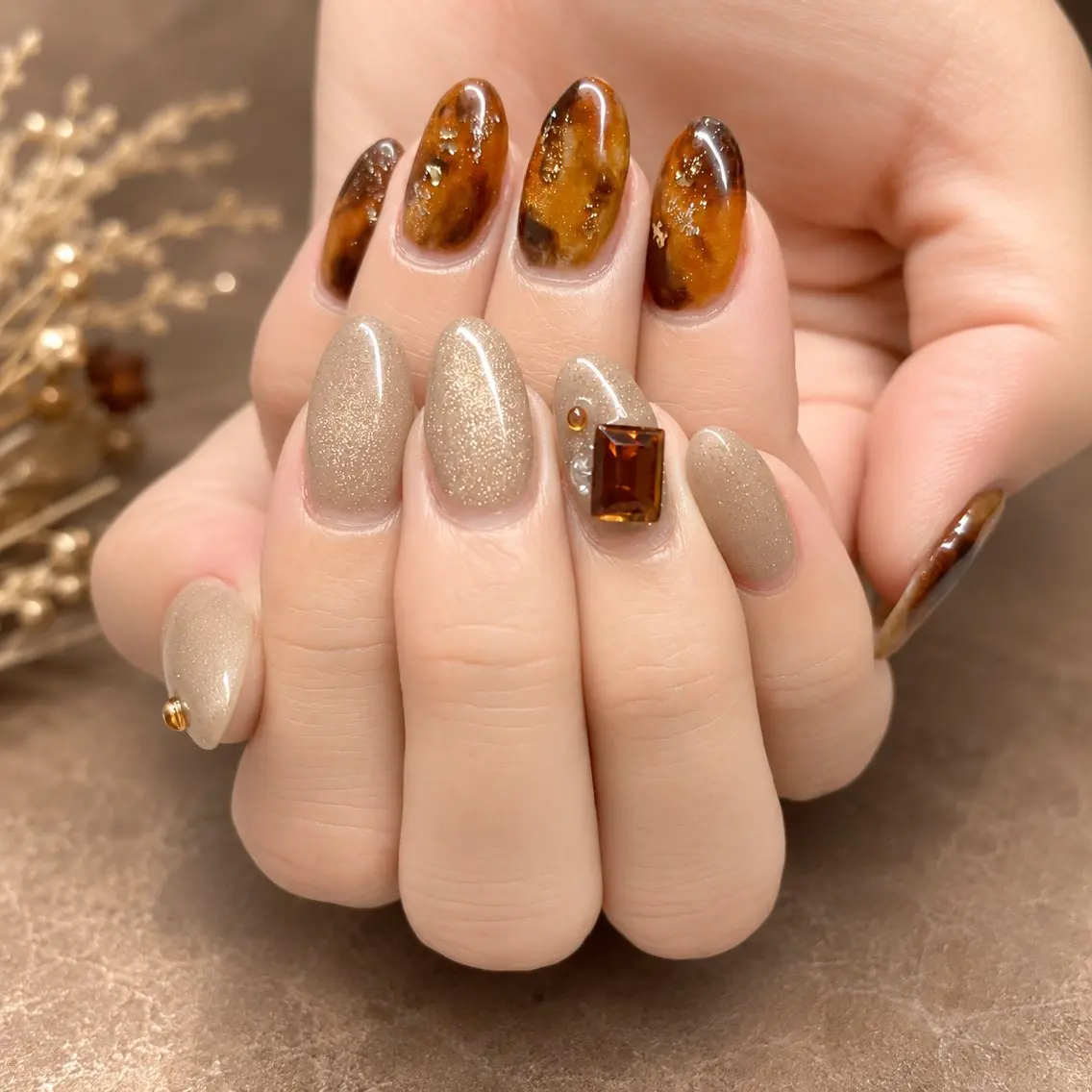 ネイル べっ甲ネイル MYu Beauty Salon MAIのネイルデザイン