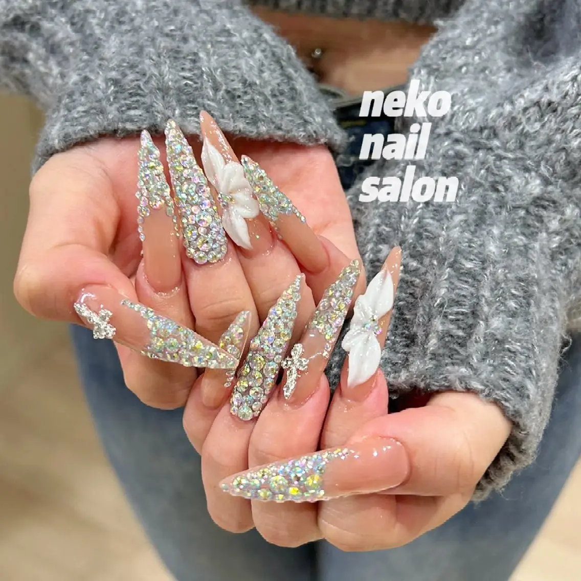 ネイル 成人式 ロングネイル 持ち込み ハンドネイル neko nailのネイルデザイン