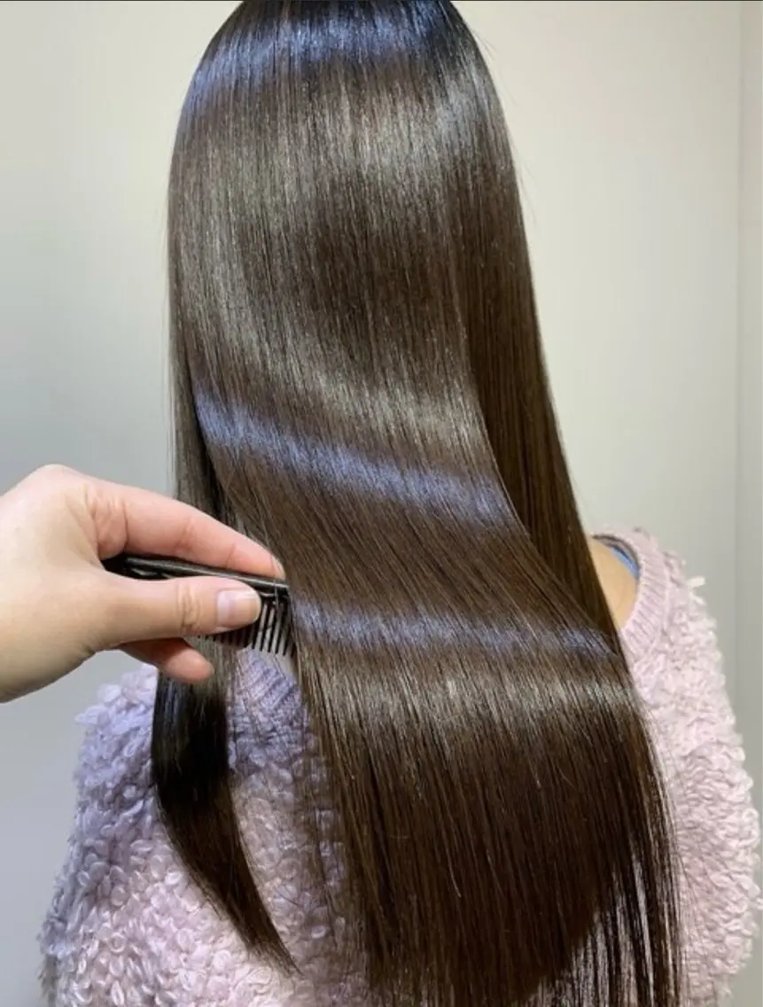 ロング 西浦 杏音のヘアスタイル