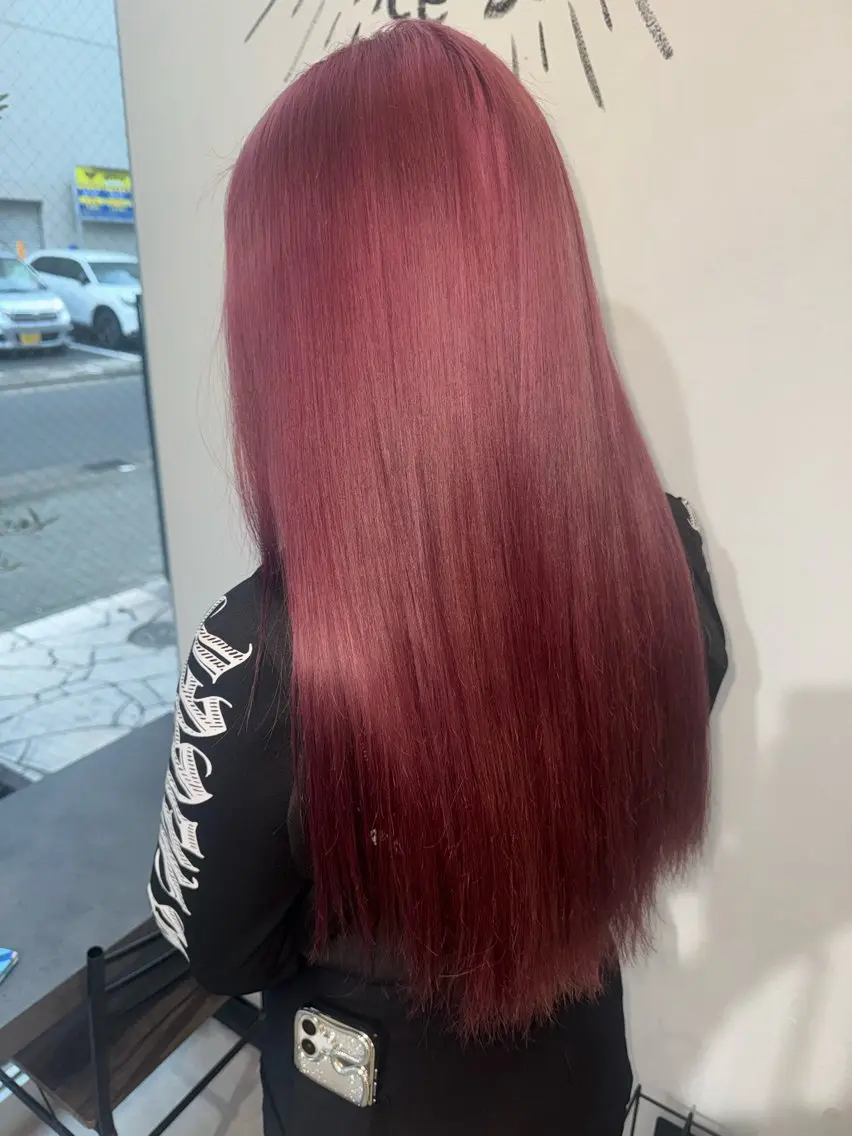 ロング カラー ブリーチ ラベンダーカラー ヘアカラー トリートメント 小笠原 菜緒のヘアスタイル