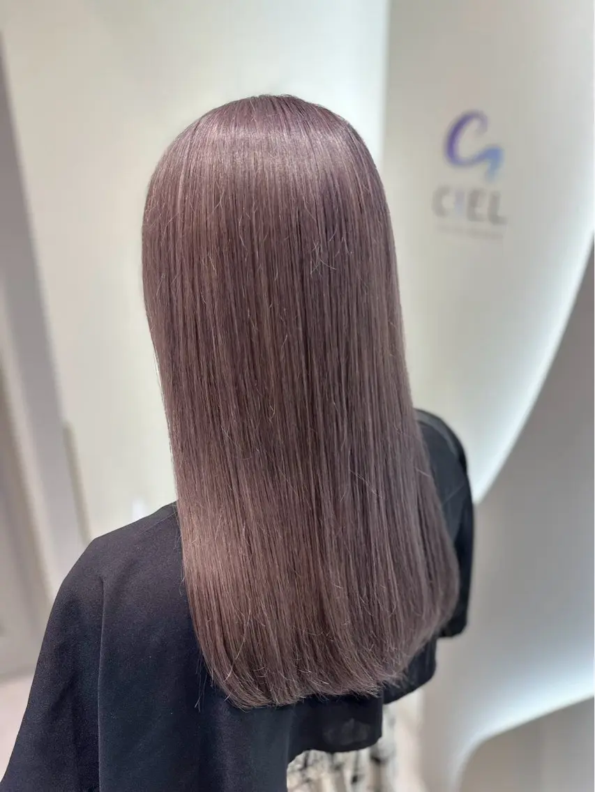 ロング カラー 酒井 美輝のヘアスタイル