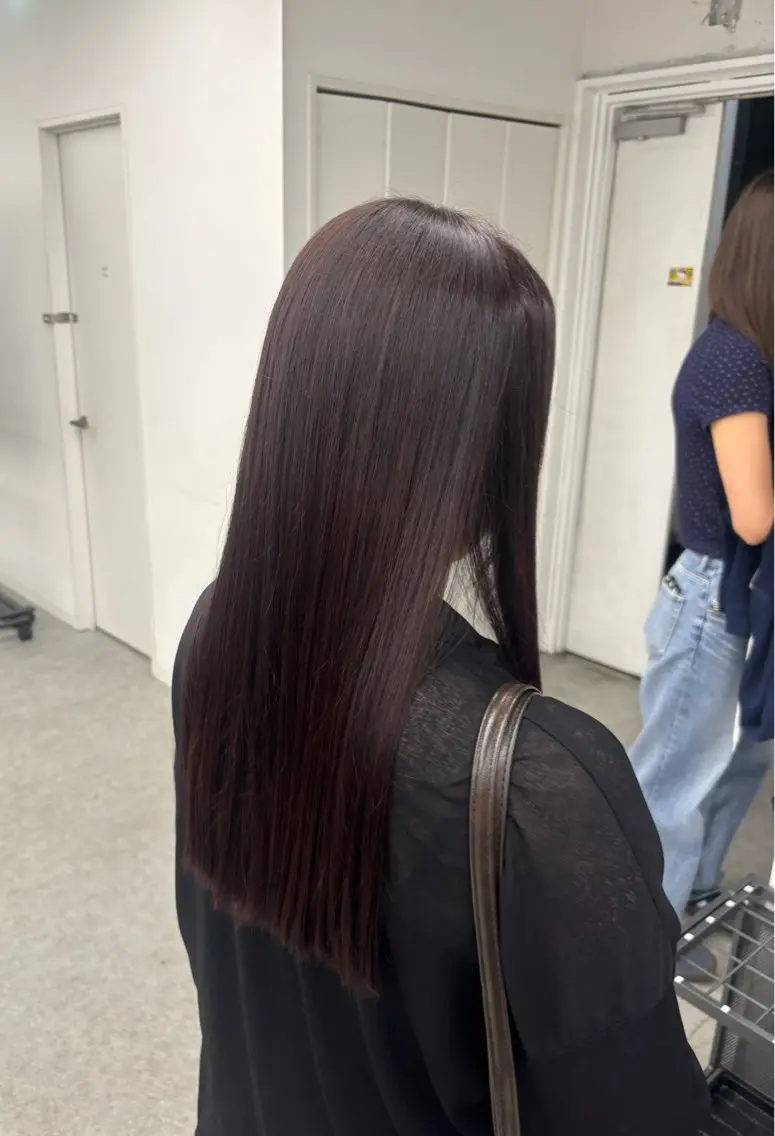 ロング カラー ヘアカラー トリートメント 岩元 心優のヘアスタイル