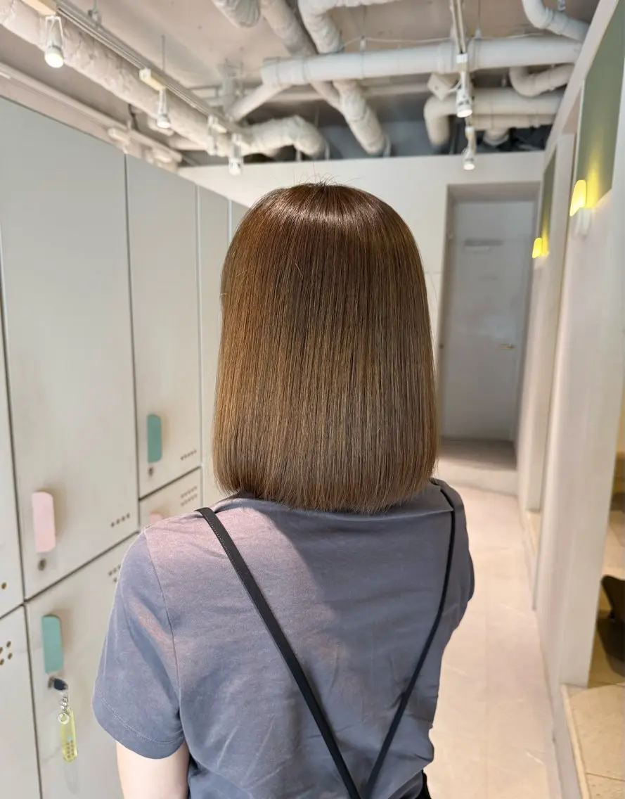 ショート カラー 杉田 茉優のヘアスタイル