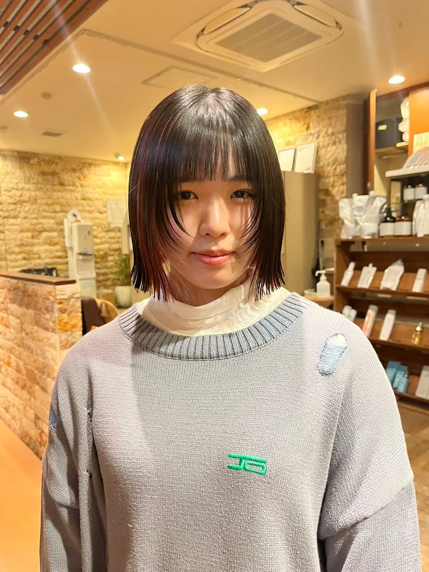 ショート たおちゃん／レイヤー ／透明感カラーのヘアスタイル