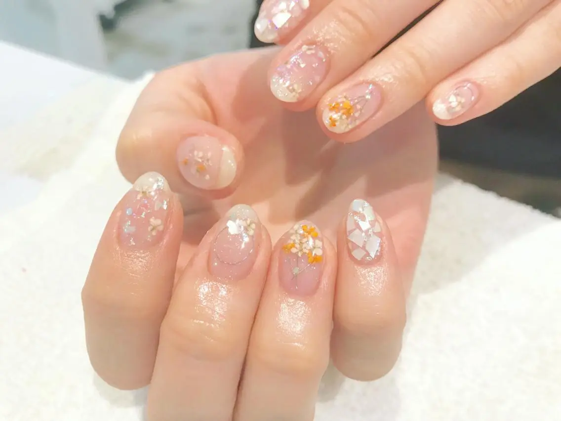 ネイル アートネイル ホワイト NARUMI HYODOのネイルデザイン