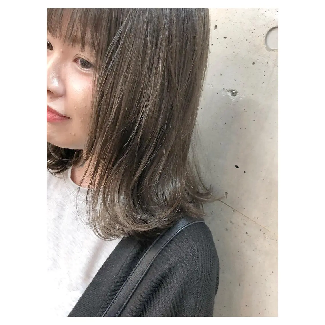 ミディアム カラー アッシュ グレージュ ハイライトカラー ハイライト カット ヘアカラー トリートメント ヘアセット センスをお届けします 大谷将生infpのヘアスタイル