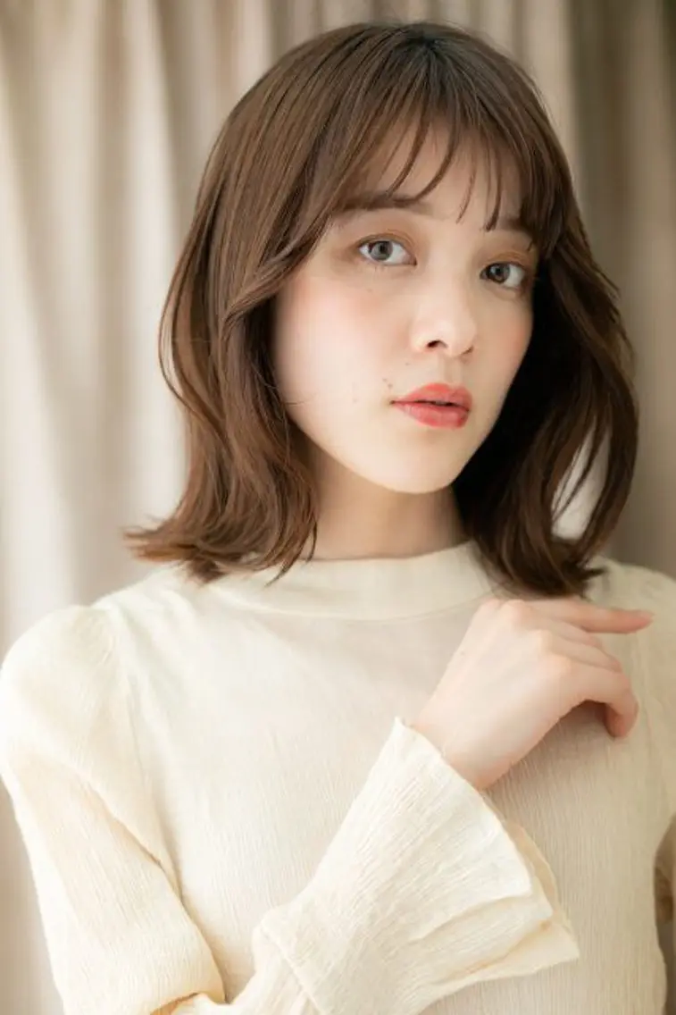 ミディアム 阿部 雲母のヘアスタイル
