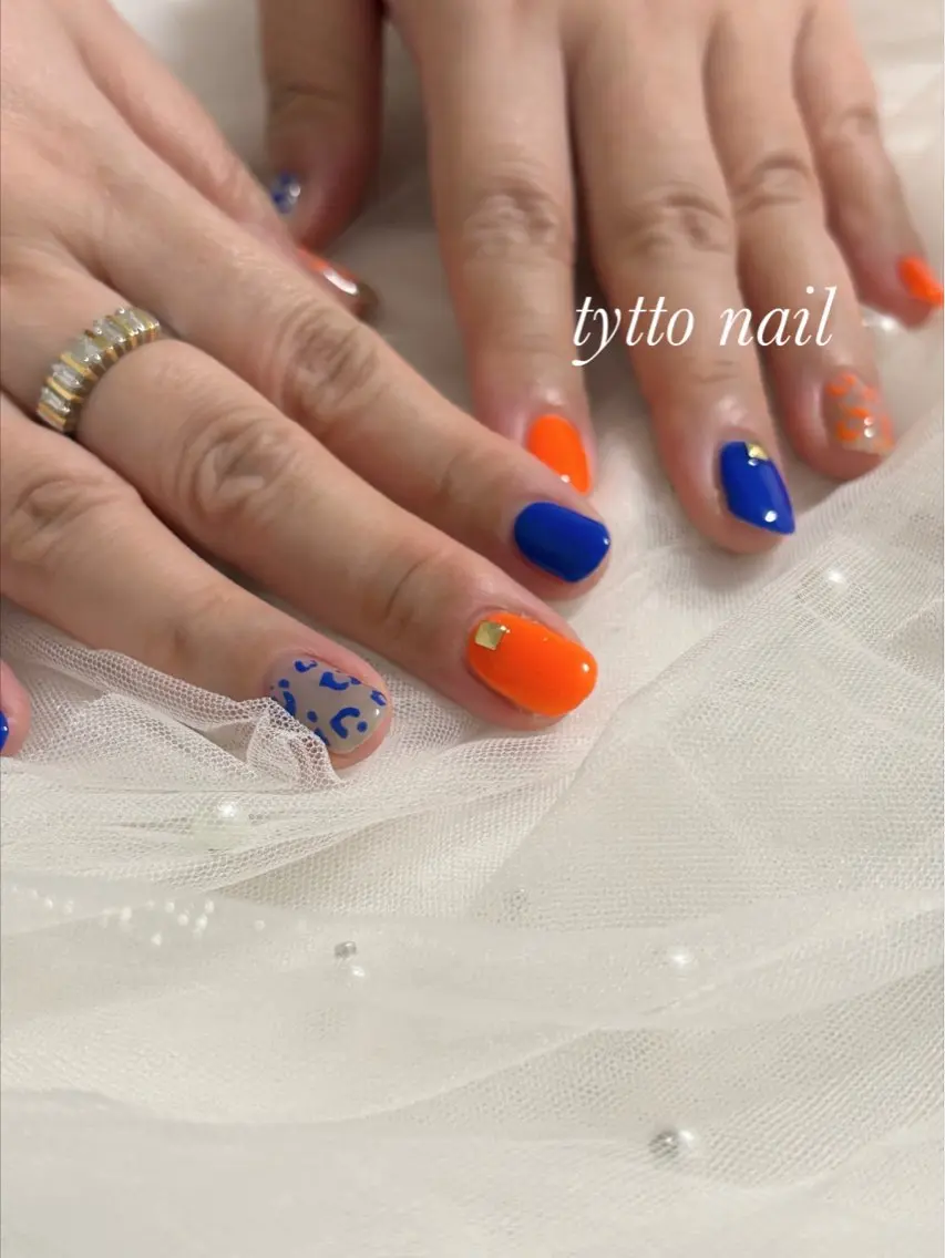 ネイル アニマル柄 ブルー オフィスネイル ワンカラーネイル オレンジ ハンドネイル tytto nail ❤︎‪‪eri‪‪のネイルデザイン