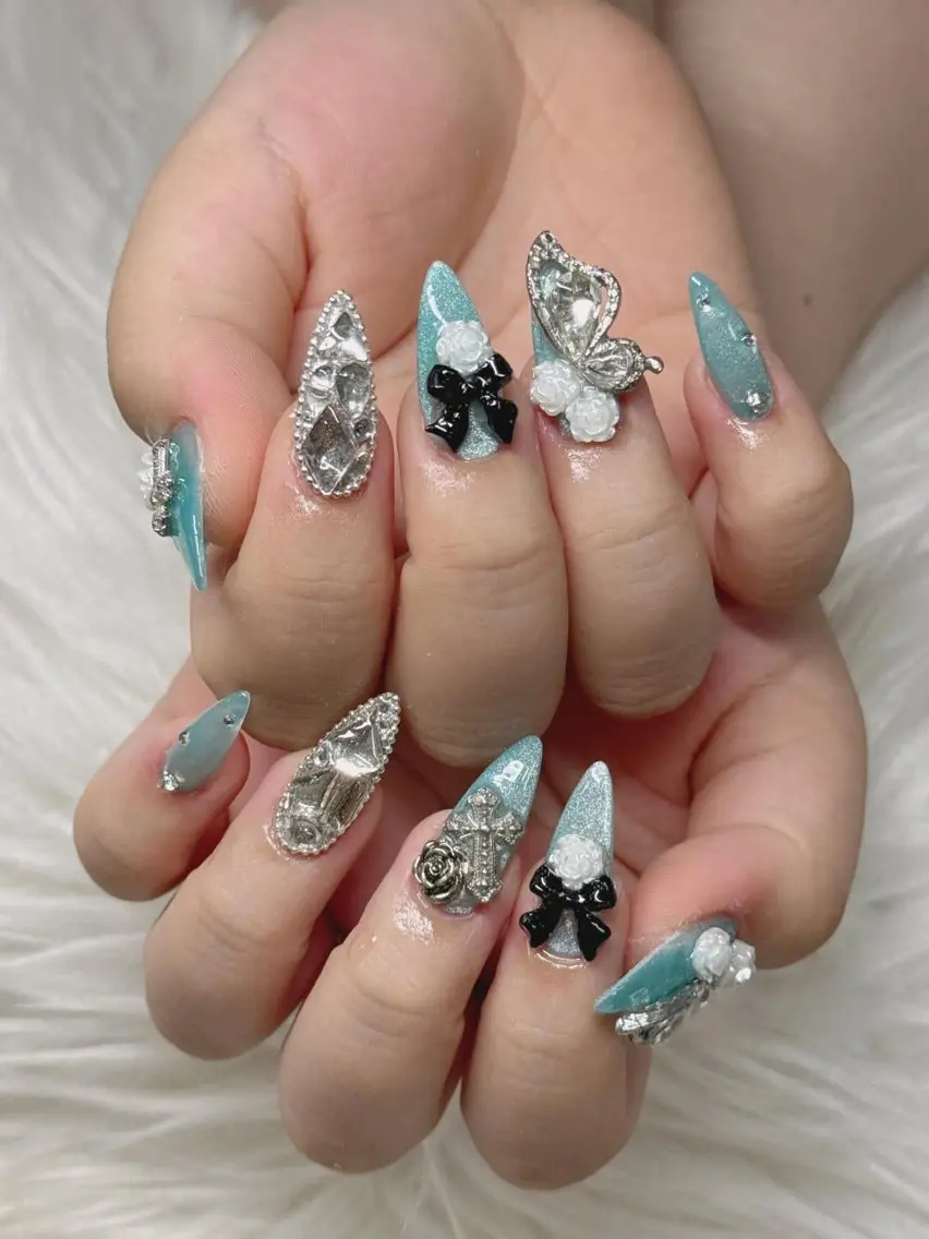 ネイル Lee Nailsのネイルデザイン