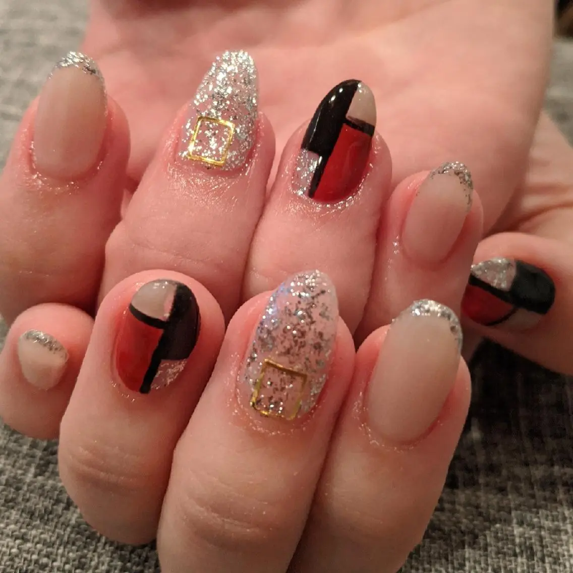 ネイル 赤色 ハンドネイル private salon mieのネイルデザイン