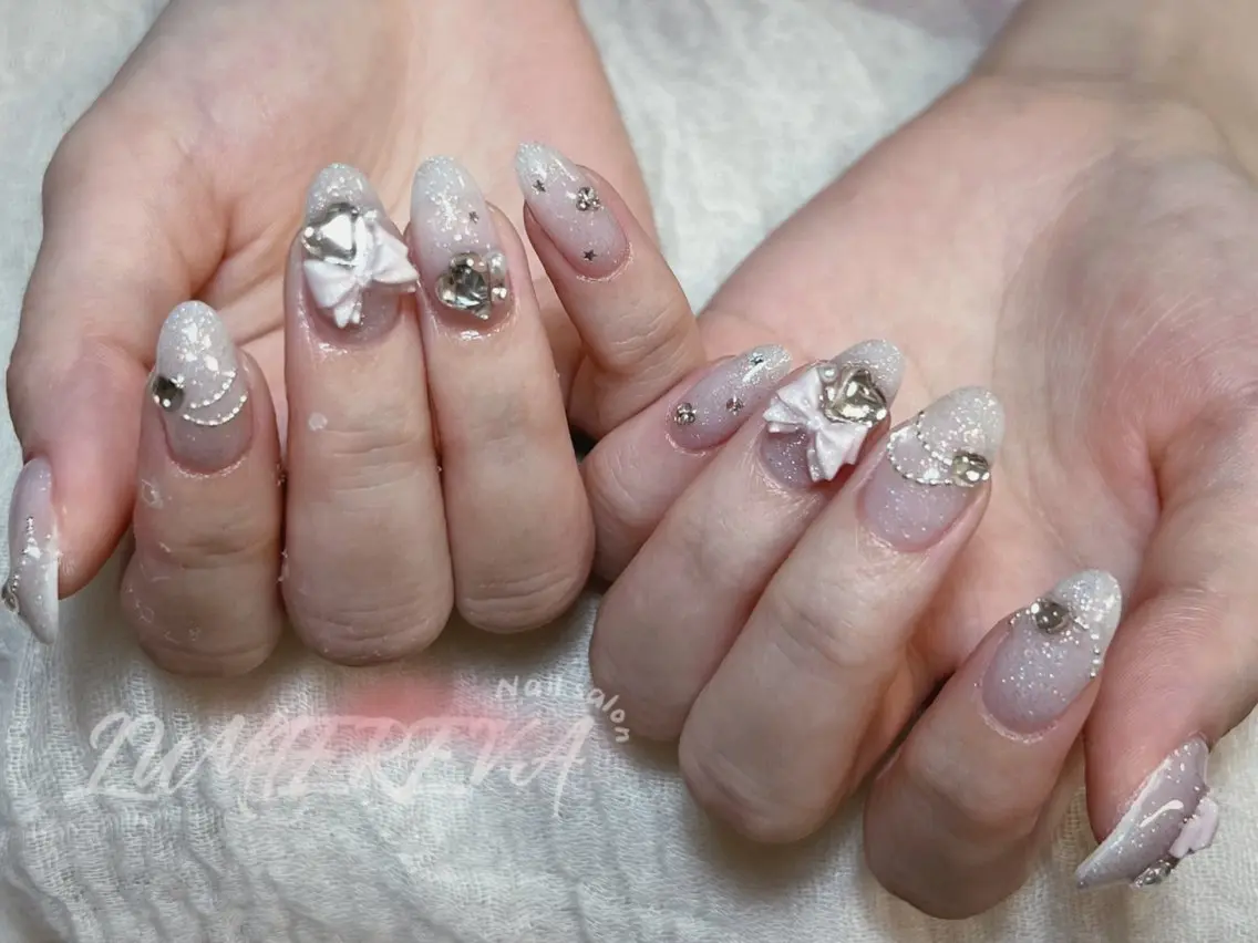 ネイル フラワーネイル フレンチネイル キラキラネイル 韓国ネイル マグネットネイル ハンドネイル Lumiereva nail salonのネイルデザイン