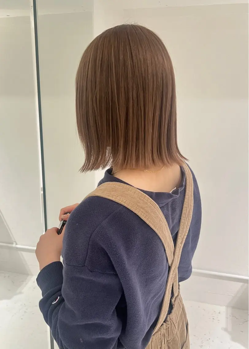 カラー UNBIRTHDAY Erenaのヘアスタイル