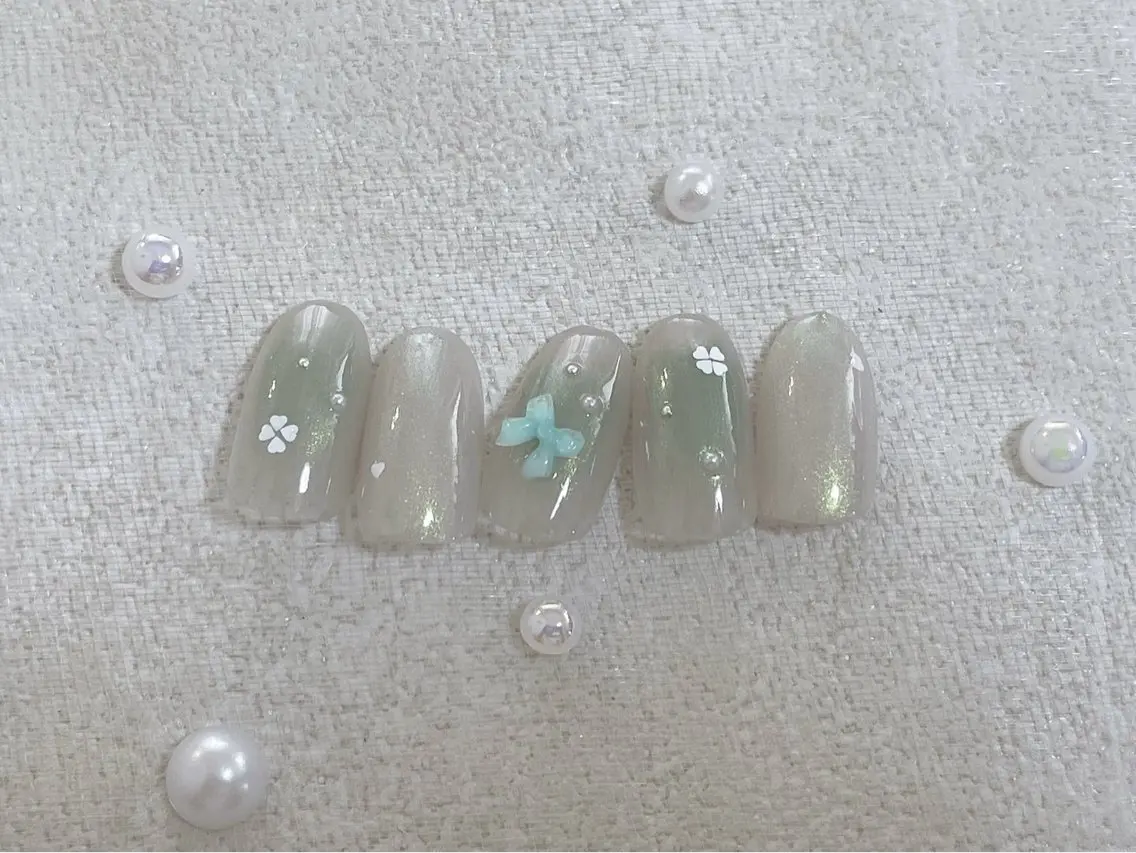 ネイル オーロラネイル ブルー フットネイル フレンチネイル ジェルネイル kiki nail たまプラーザのネイルデザイン