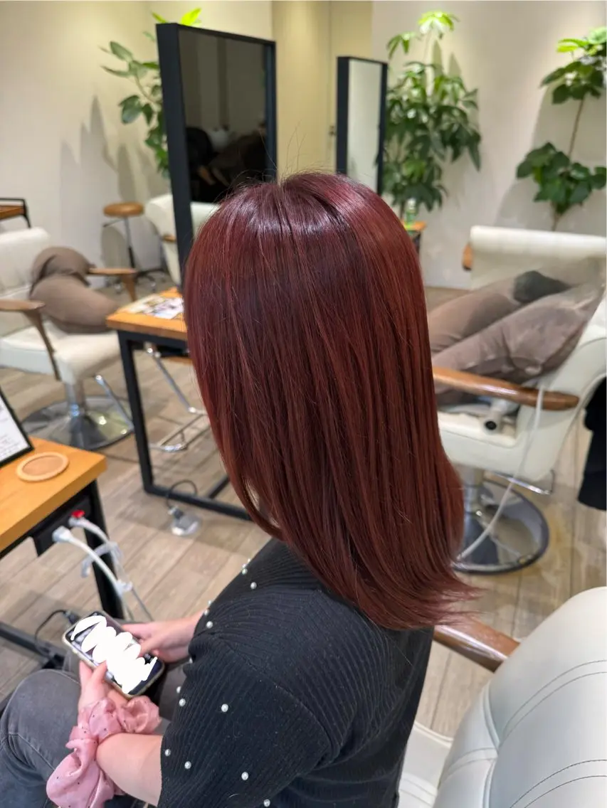 ミディアム カラー I. sanaのヘアスタイル