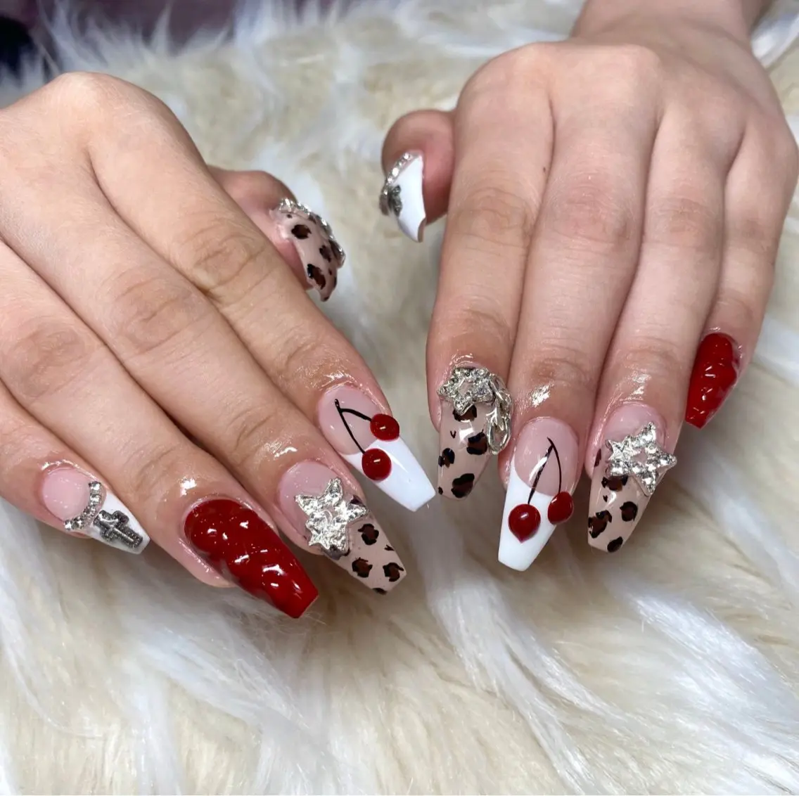 ネイル アニマル柄 長さ出し フレンチネイル ジェルネイル グラデーション ハンドネイル Nail&eye Belire 新宿のネイルデザイン